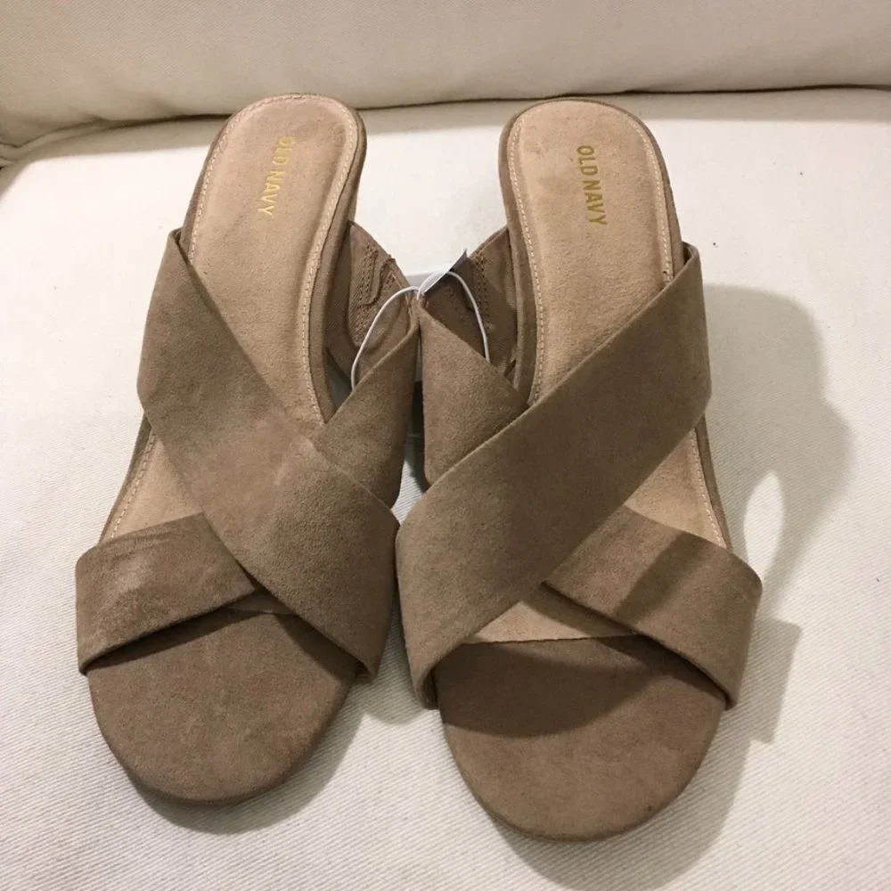Old Navy Faux Suede Cross Over Slides Sz 10